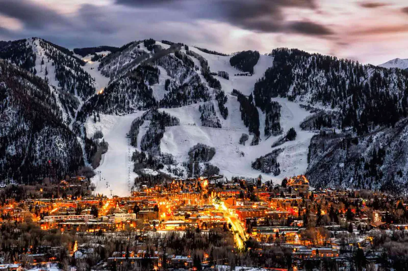 File:Aspen Colorado.jpg