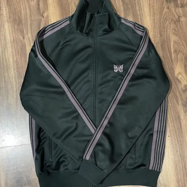 File:Needles Tracksuit.jpg