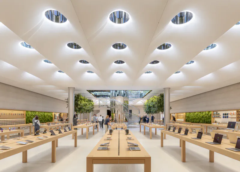 File:Apple Store Interior.jpg