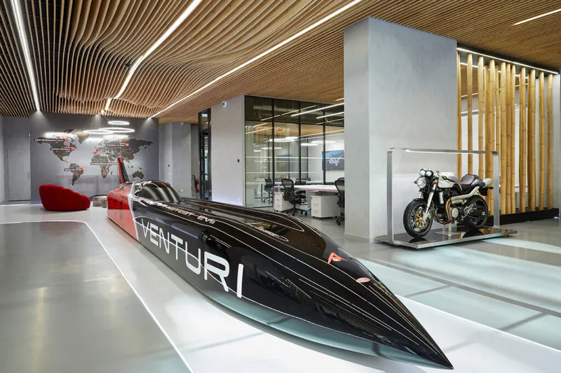 File:Venturi Showroom.jpg